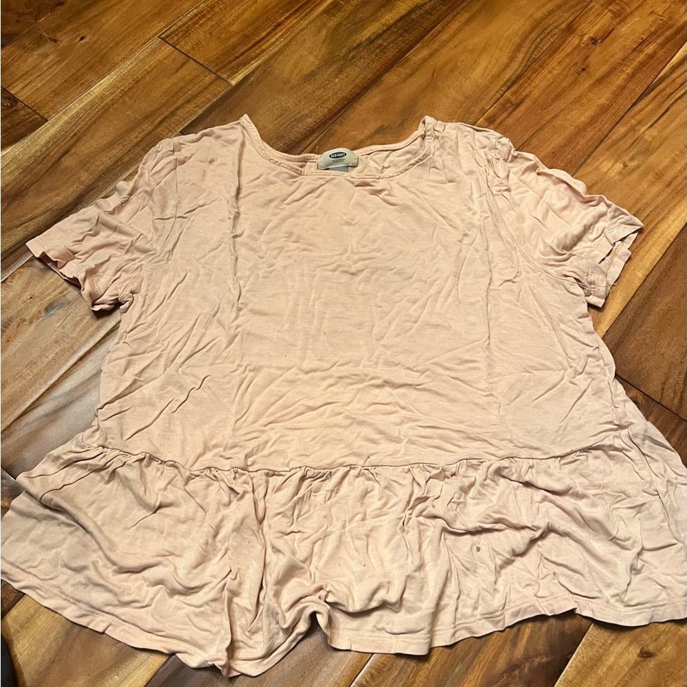 Women’s old navy pink flowy peplum. Size large